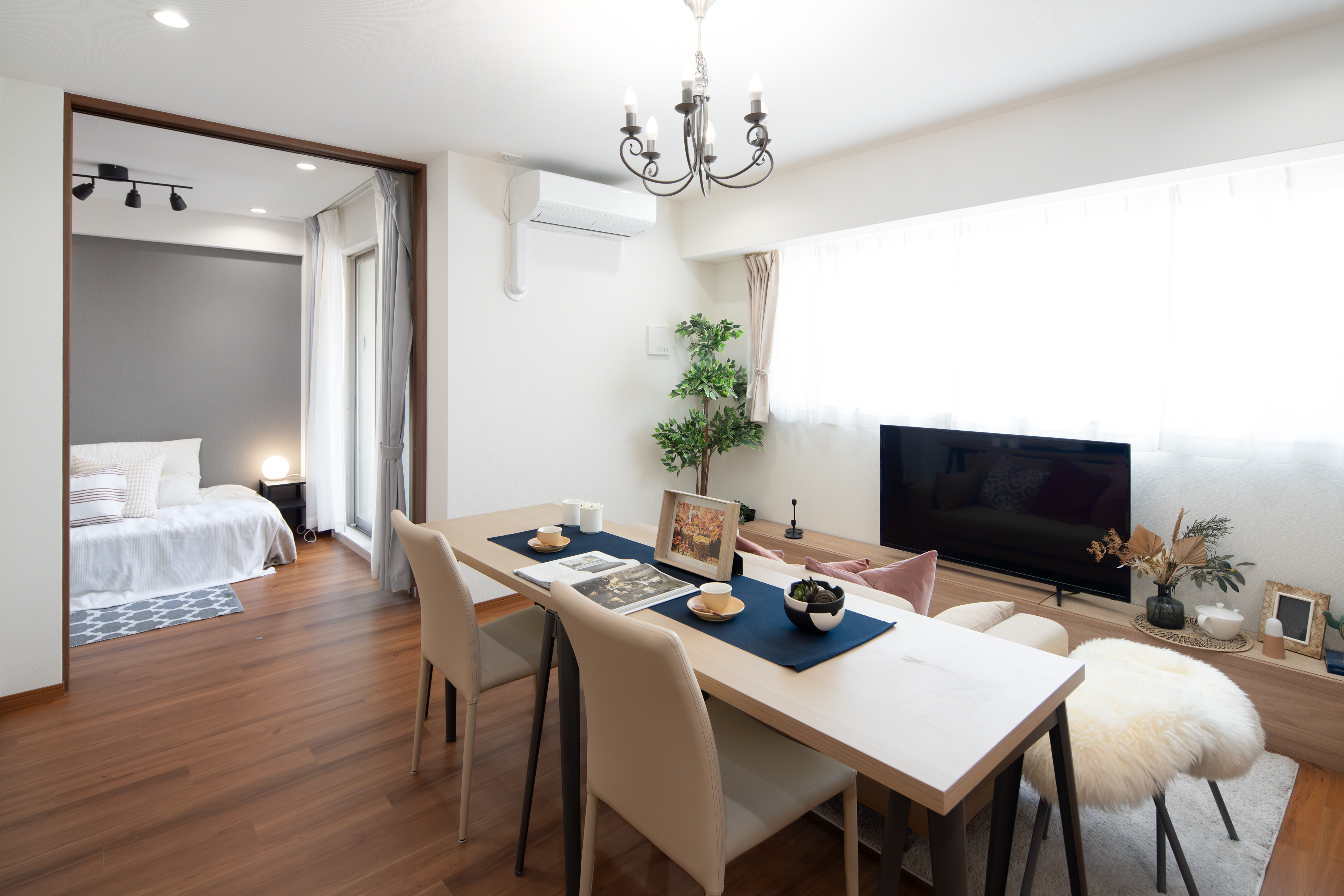 開放感のあるLDK・洋室